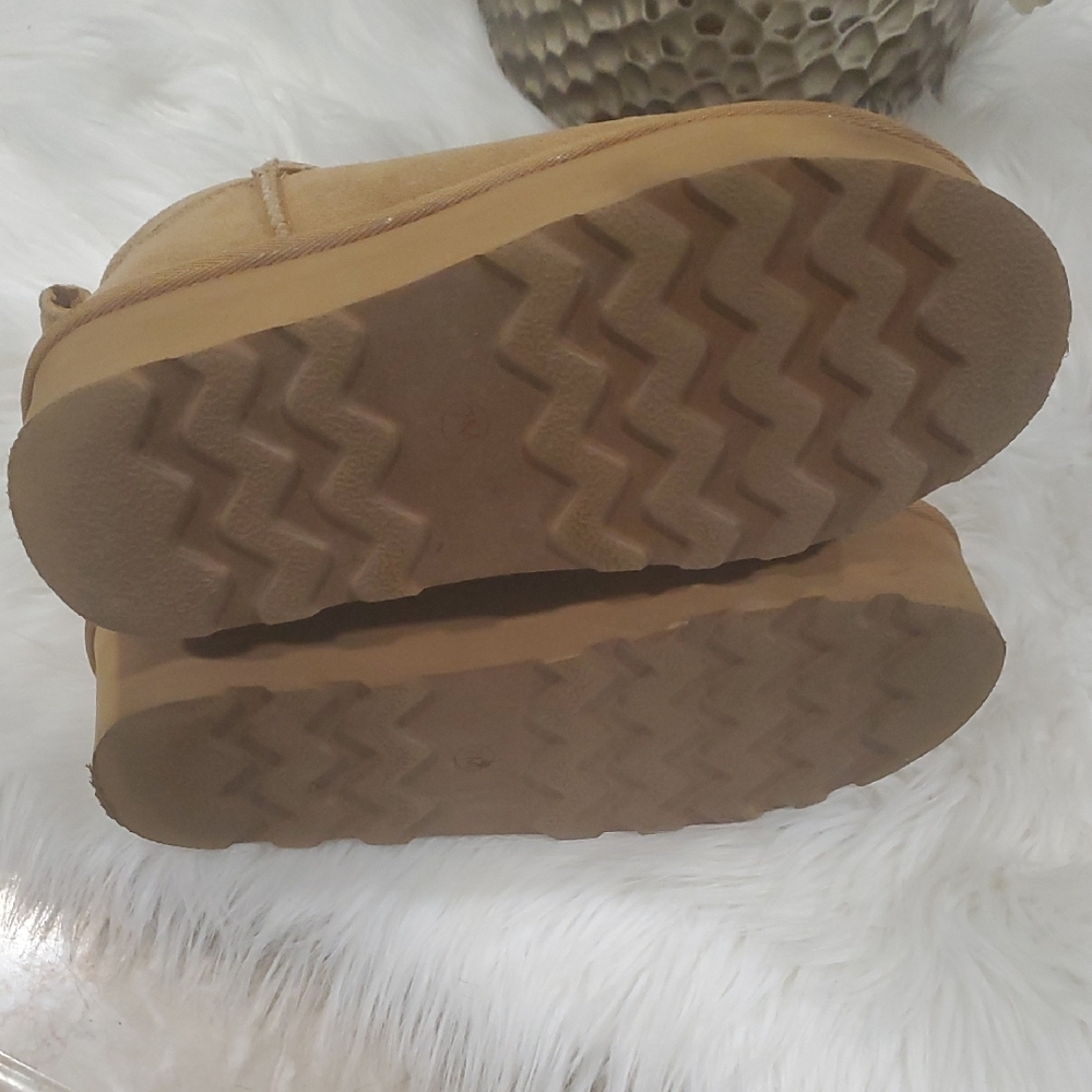 Cushion aire Tan Wedge Winter Boots - Picture 10 of 16